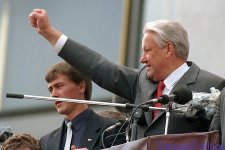 Ельцин на митинге.jpg